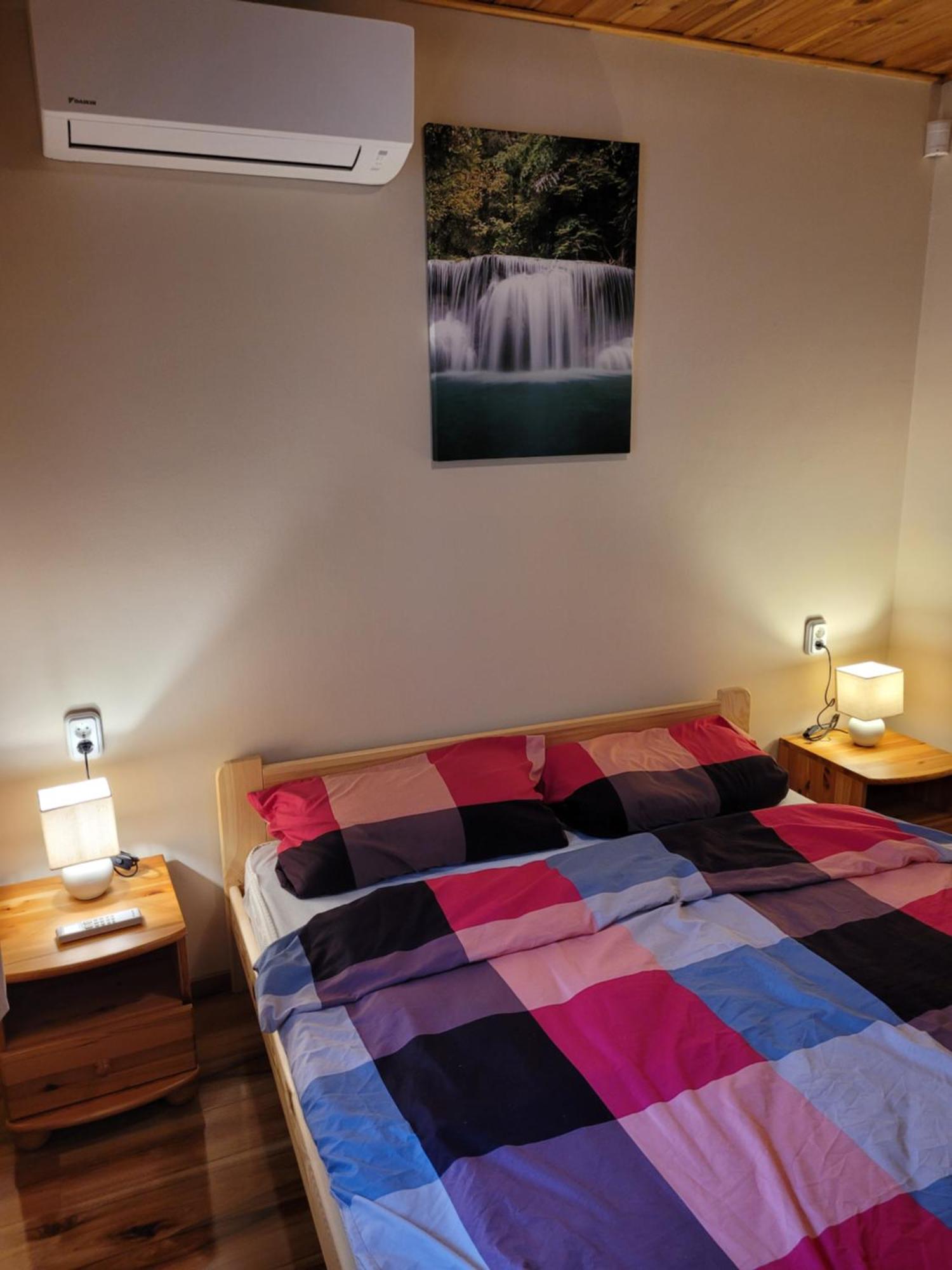 Beni Nyaralo Apartment Bekesszentandras Ngoại thất bức ảnh