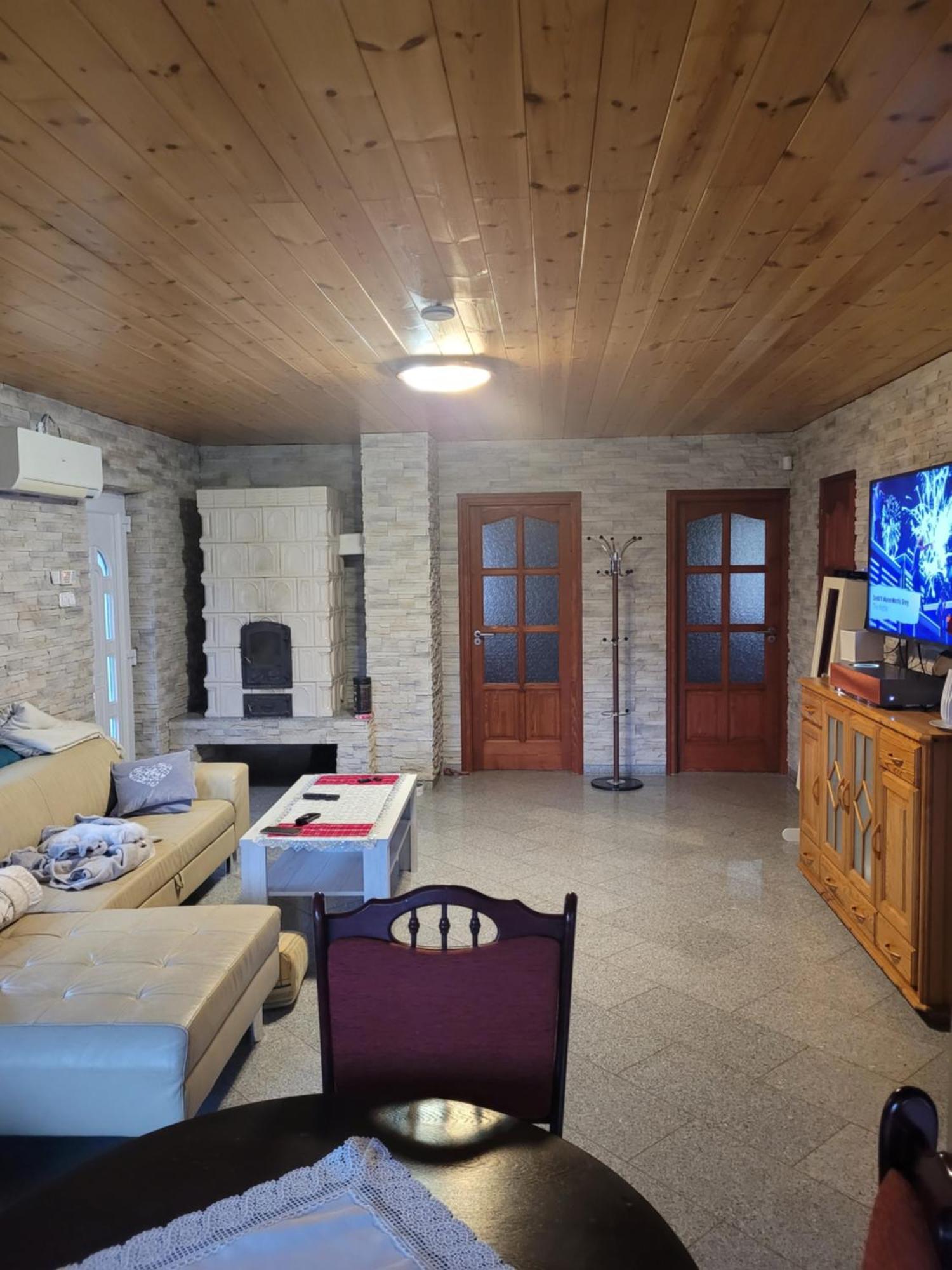 Beni Nyaralo Apartment Bekesszentandras Ngoại thất bức ảnh