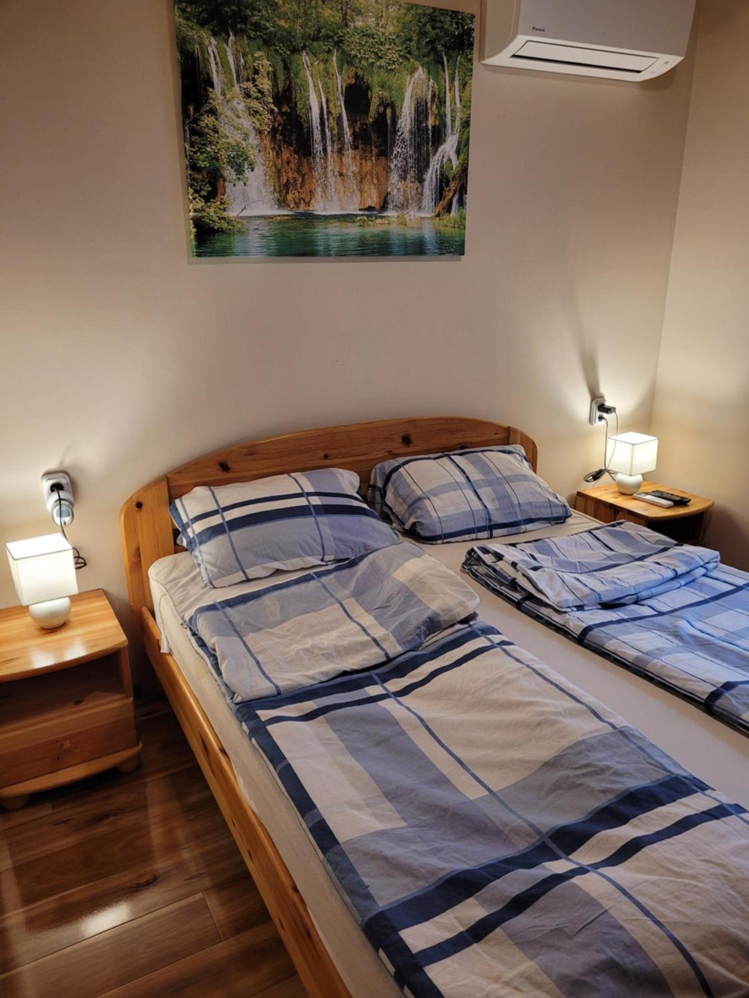Beni Nyaralo Apartment Bekesszentandras Ngoại thất bức ảnh